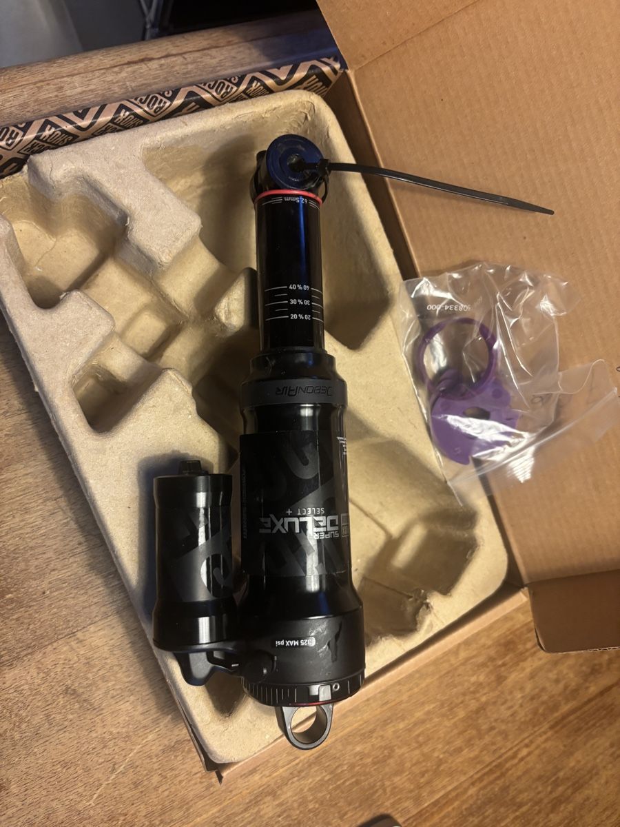 Rockshox Pezzi di ricambio: RockShox Super Deluxe Select+ 230 x 62.5 – Usato da Zürich venduto da Santajack