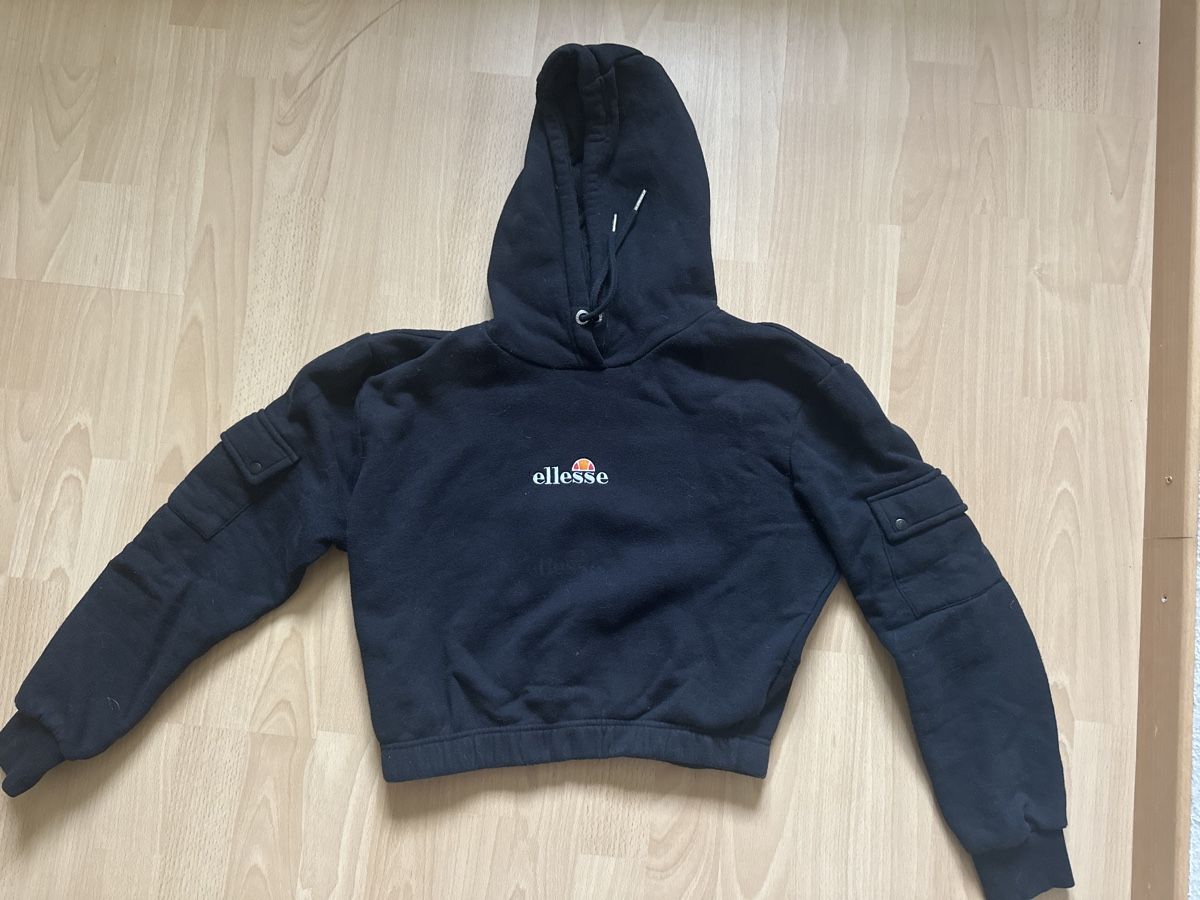 Ellesse Maglioni & Felpe: Ellesse Hoodie, Schwarz, Gr. 38 – Usato da Lufingen venduto da Tanj11