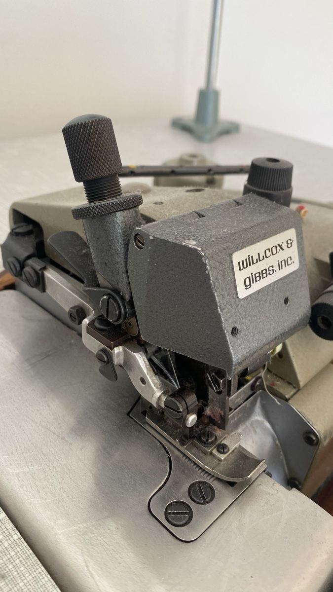 Macchine da cucire: Industrie Overlock-Nähmaschine – Usato da Zürich venduto da jana.kdri 5