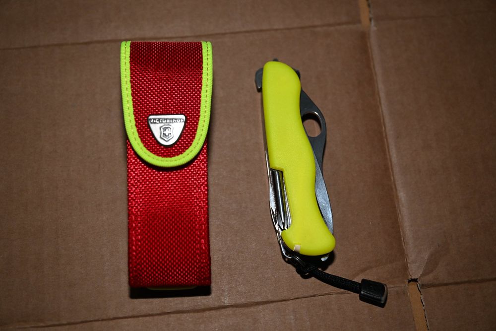 VICTORINOX RESCUE TOOL RESCUETOOL MULTIUSO COLTELLO POLIZIA DI STATO 0.8623 .M808P