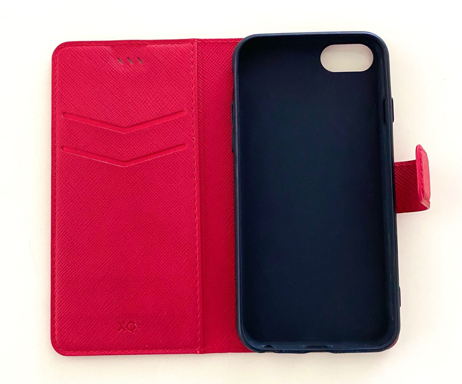 Cover & Protezioni schermo: IPhone 8 Tasche Hülle Etui rot mit Kartenfach – Usato da Bad Zurzach venduto da ustrade 1