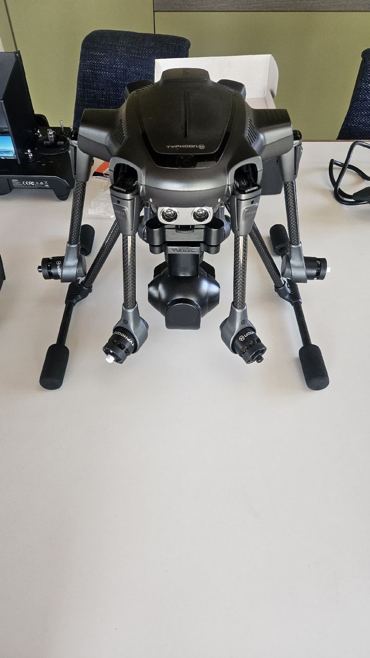 Yuneec RC Modellbau: Yuneec Thyphoon H Drohne – Gebraucht aus Otelfingen von Lkss 9