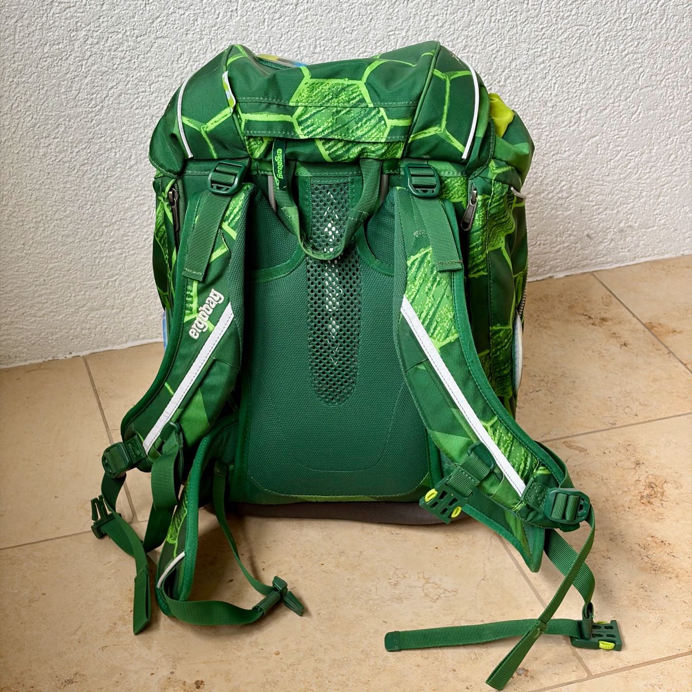Ergobag Kindertaschen: Ergobag Schulrucksack grün inkl. 2 Etuis – Gebraucht aus Spiegel b. Bern von Axooh 2