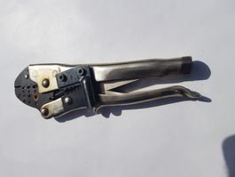 Krimpzange für isolierte Kabelschuhe / Steckverbinder