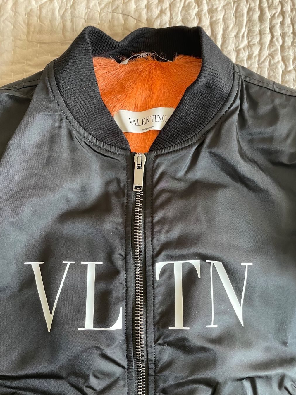 Valentino Giacche: Valentino Bomberjacke – Usato da Basel venduto da MarkenundKleidung 2