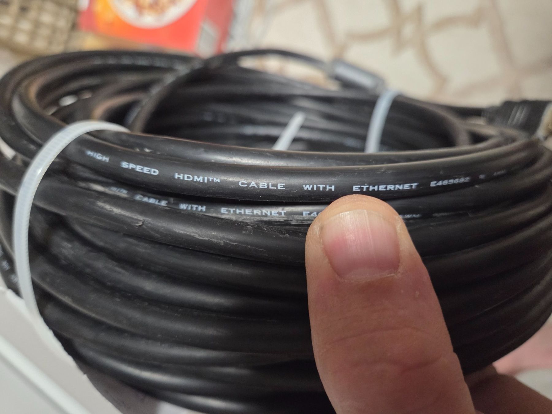 Kabel: HDMI-HDMI Kabel 20m TV Kabel – Gebraucht aus Zürich von Alibaba1234 5