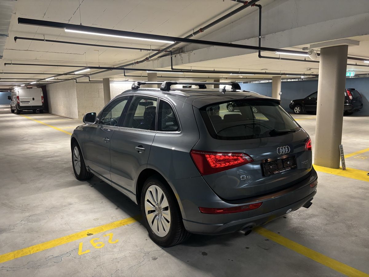 Audi Automobili: Audi Q5 Hybrid – Usato da Einsiedeln venduto da bor_rxm8 3