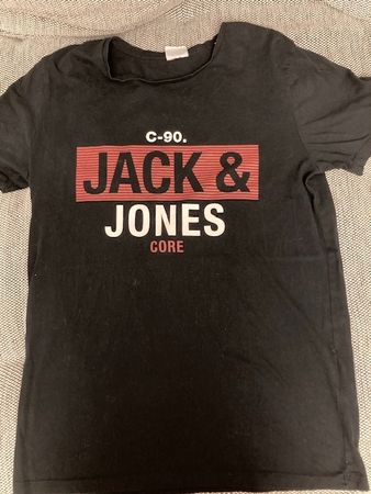 A vendre tee shirt jack et Jones homme neuf