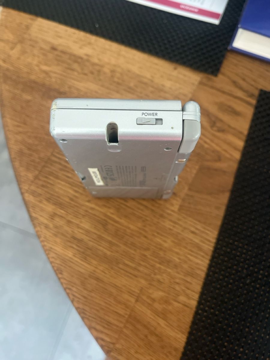 Nintendo Consoles: Nintendo DS lite grise avec 8 jeux – D'occasion à Vétroz par jer_xgh6 4
