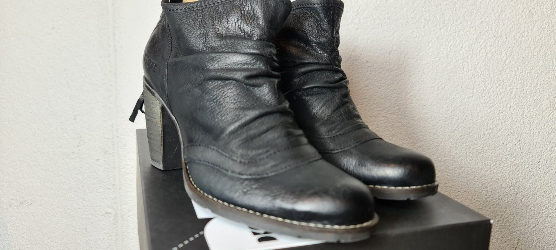 Scarpe da donna: Dkode Leder Stiefeletten Lp:149fr Gr 40 – Nuovo e nell'imballaggio originale da Uerkheim venduto da Justi.y