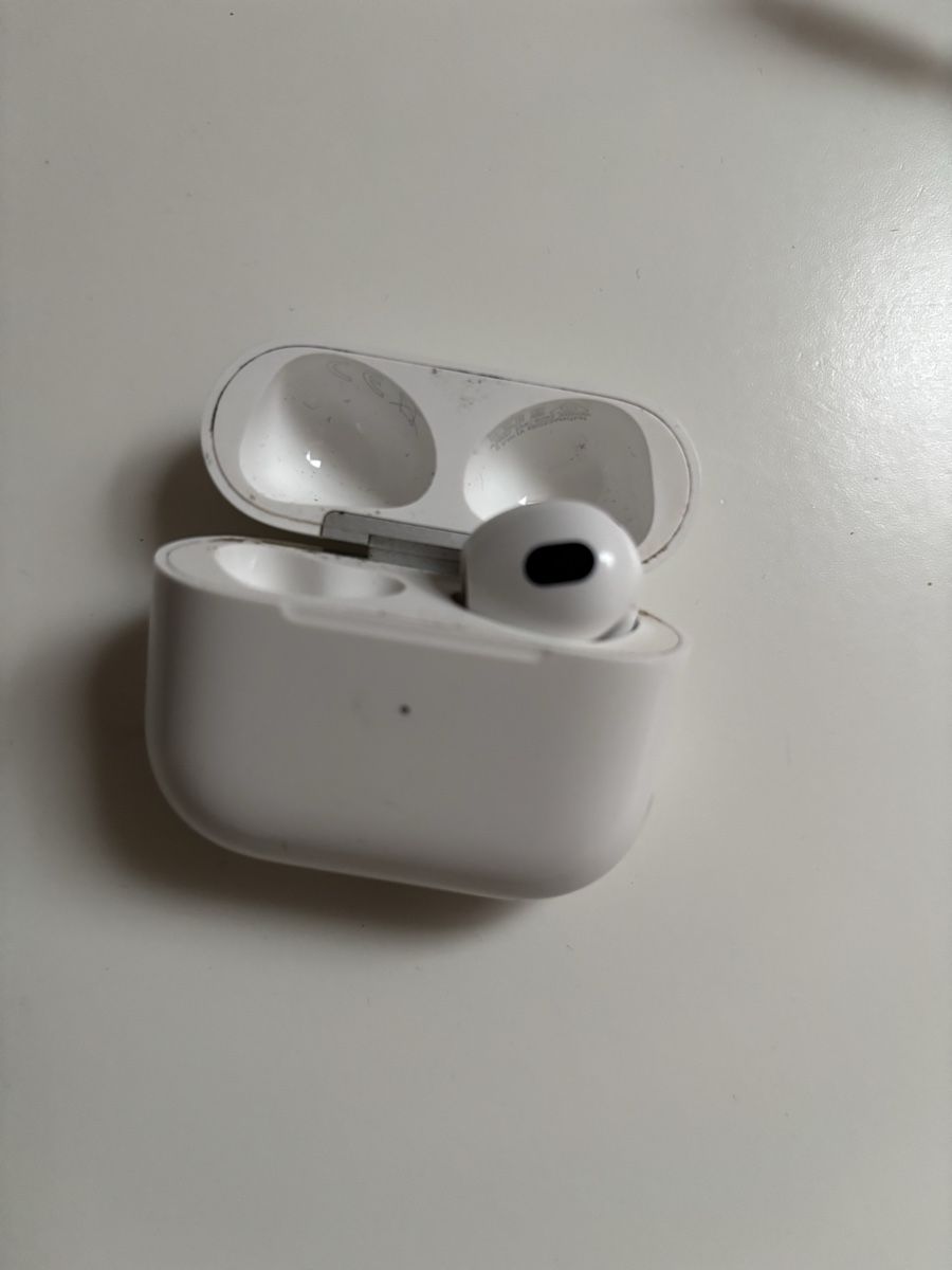 Casques audio: Apple AirPods (3rd gen) Lightning Case  – D'occasion à zürich par Atmol