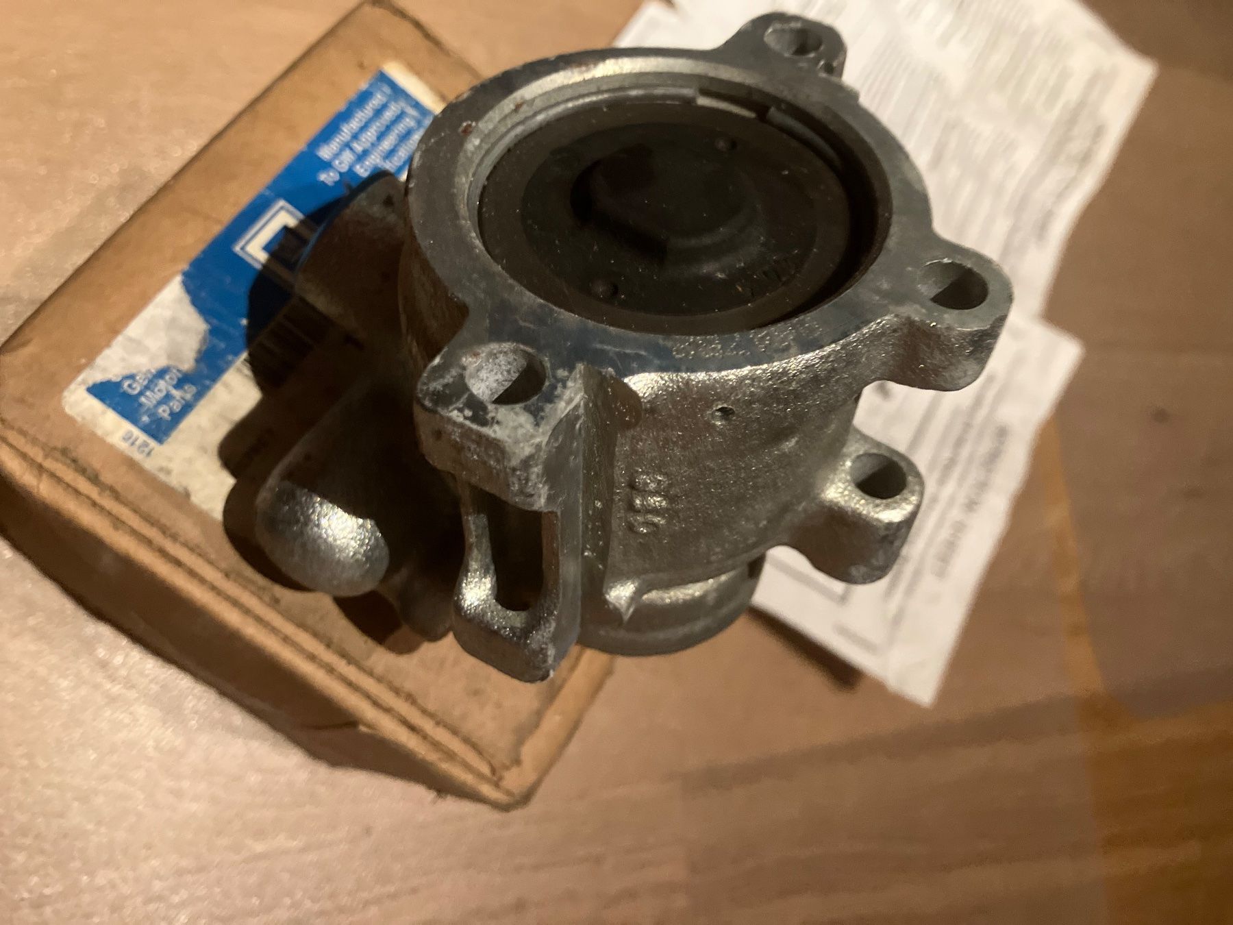 Cadillac Tutti pezzi di ricambio auto: Originale GM Servopumpe Cadillac Eldorado Deville 93-02 Neu – Nuovo e nell'imballaggio originale da Dintikon venduto da roed 2