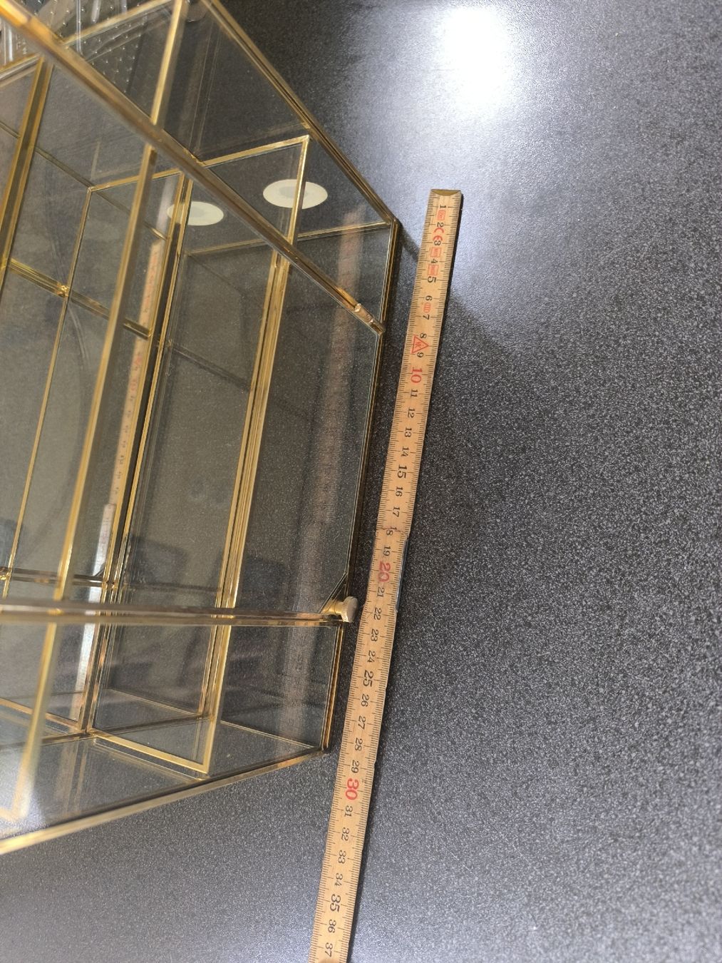 Vetrine: Glasvitrine mit Vergoldung – Usato da Schaffhausen venduto da gab_v5qf 6