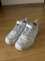 Nike Turnschuhe weiss Grösse 34 gebraucht