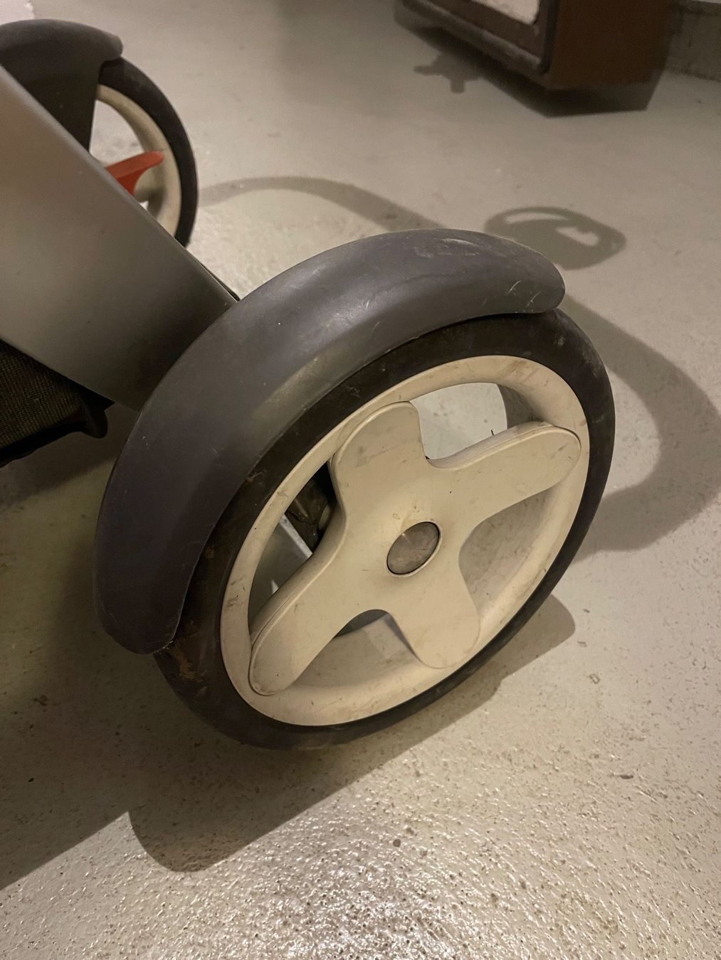Stokke Carrozzine: Kinderwagen Stokke – Usato da Effretikon venduto da allanbv 7