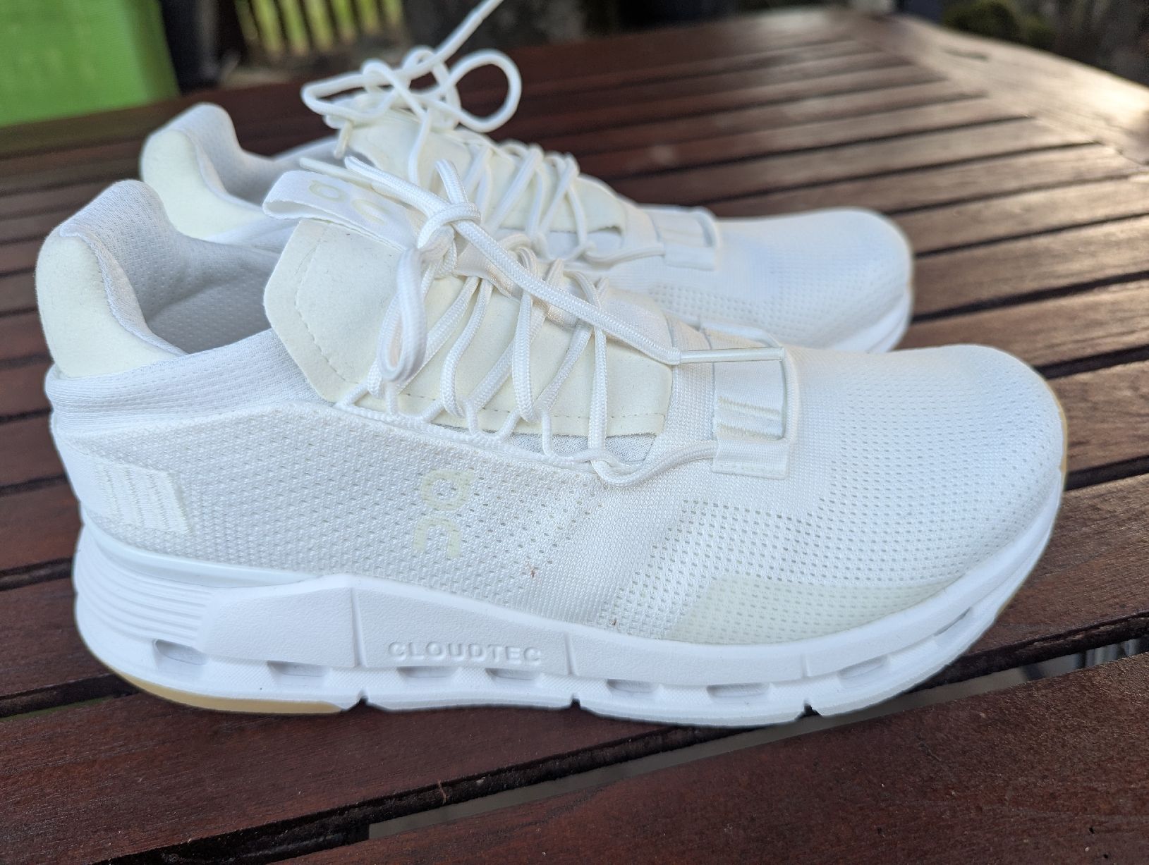 On Scarpe da donna: On Running Cloudnova White Damenschuhe Grösse 40, neu – Nuovo e nell'imballaggio originale da Altendorf venduto da Eistoelter 2