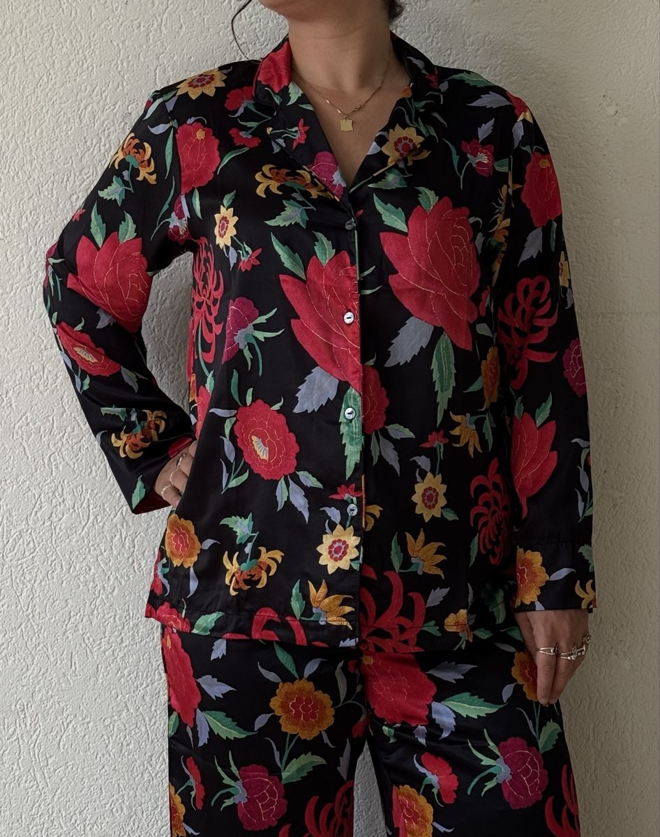 Negligees & Pigiami: Floral print pyjama set - perfect for spring nights! – Nuovo (secondo la descrizione) da Zürich venduto da joalew 1