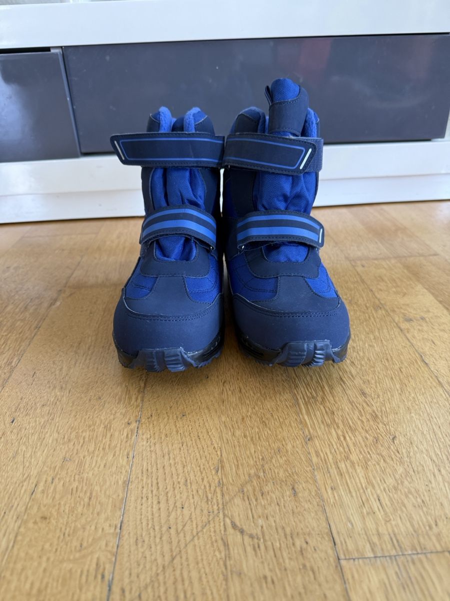 Scarpe per ragazzi: Warme, wasserdichte Winterstiefel Grösse 39 – Nuovo e nell'imballaggio originale da Belp venduto da kka_v2kz