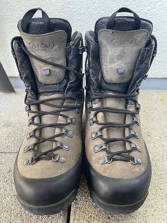 Scarpe da uomo: SWISS ARMY BOOTS SchuheGr. 41-42 – Usato da Diepflingen venduto da Haxhema 1
