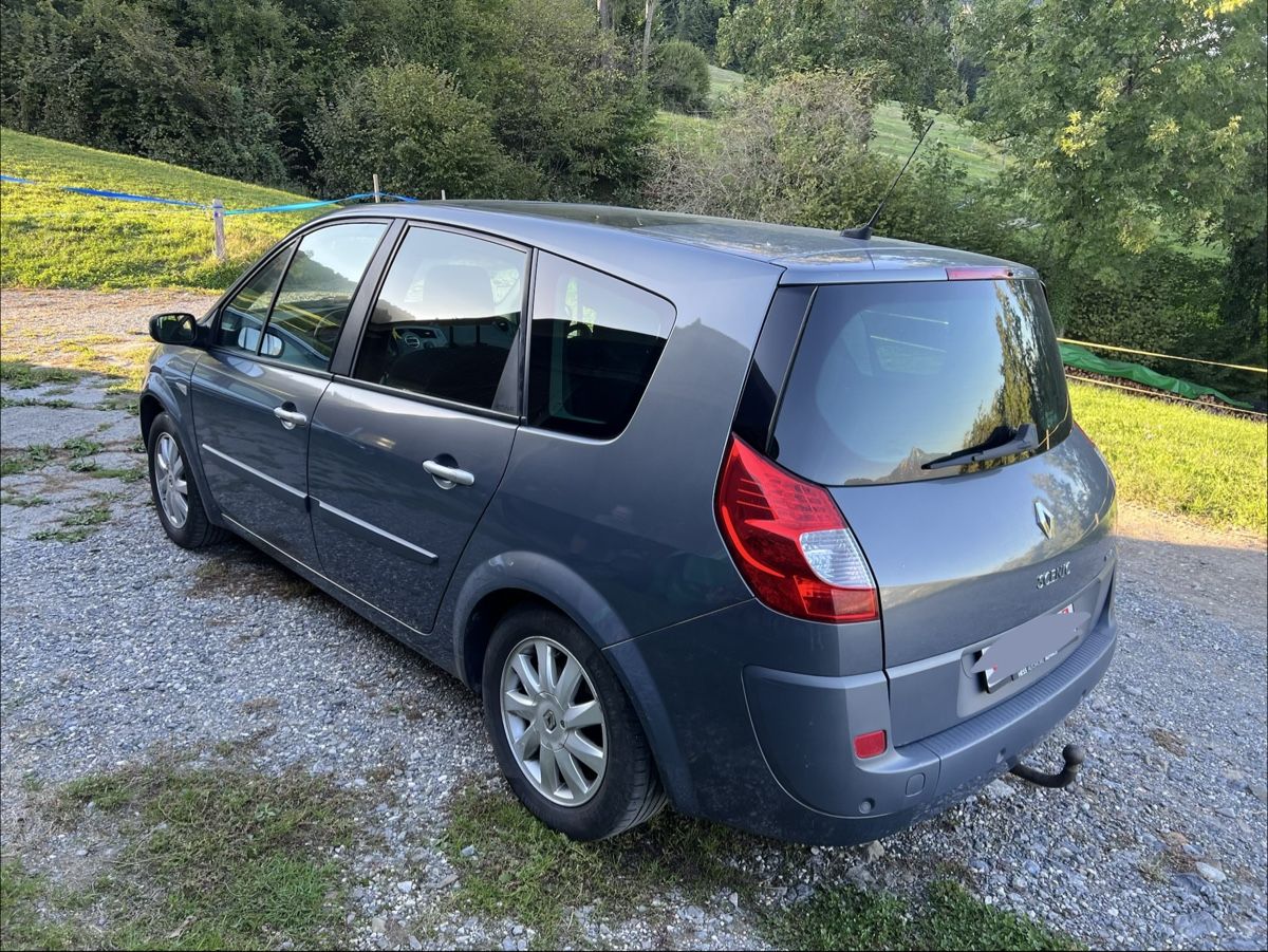 Autos: Renault Mégane Sénic ll – D'occasion à Sachseln par raffika91 1
