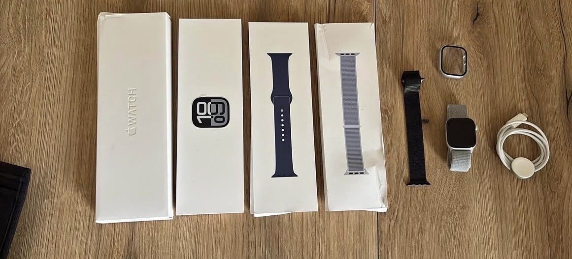 Apple Smartwatch: Apple Watch 10 42mm GPS + Accessoires – Nuovo (secondo la descrizione) da Vuiteboeuf venduto da fan_76c9 1
