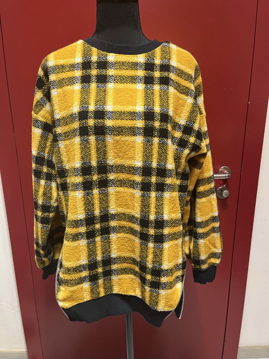 Bershka Maglioni & Felpe: Bershka Checkered Sweater with Zippers, Size S – Usato da Genthod venduto da Lou_Jin