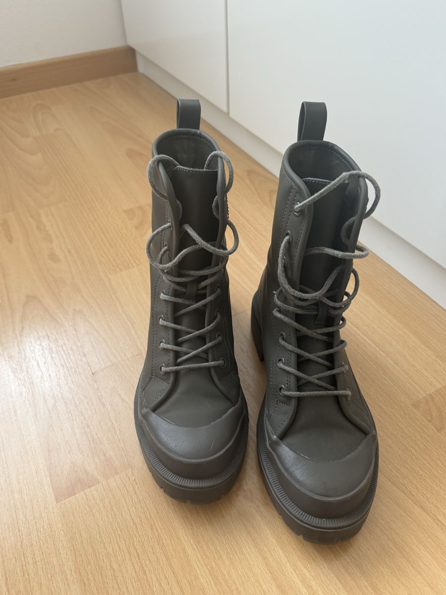 Scarpe da donna: Stiefel wasserfest - 36 – Usato da Bazenheid venduto da h.m.s 1