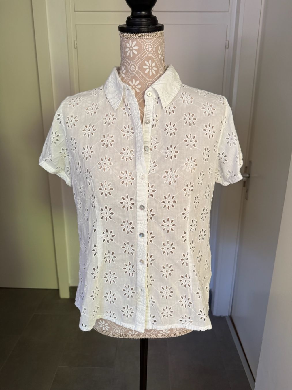 Manor Blusen: Manor - Maddison - Blouse - 40 -coton – Gebraucht aus Sion von accroshoes