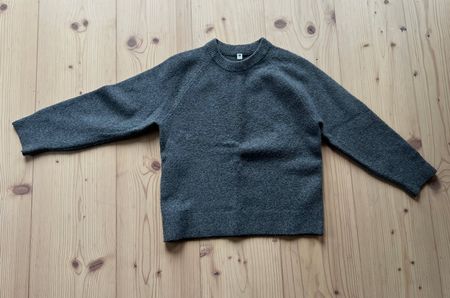 Uniqlo Pullover 130cm