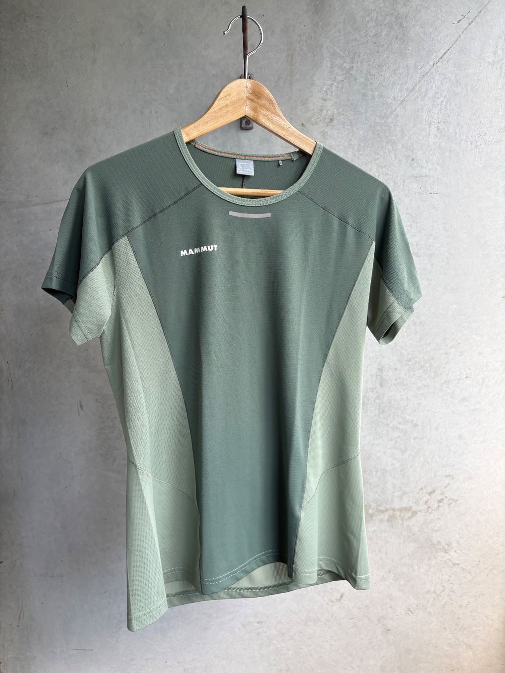 Mammut T-Shirts: T-Shirt Mammut – Gebraucht aus Bern von ker_bgz2