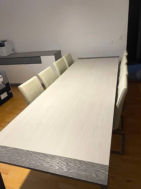 Set di tavolo e panche: Table et buffet en granit avec 8 chaises offertes – Usato da Vufflens-la-Ville venduto da mar_xv8k 3