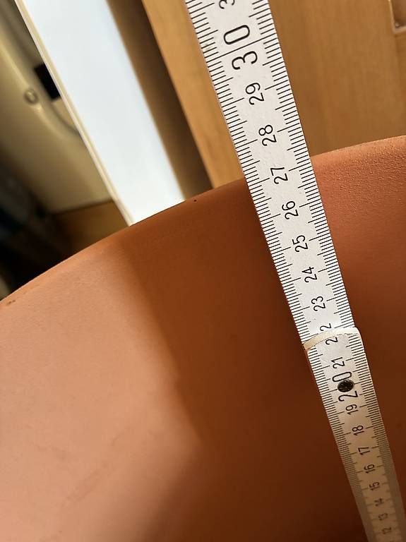 Vasi per fiori: Schöner Übertopf aus Ton – Usato da Arlesheim venduto da fha_n9vn 1