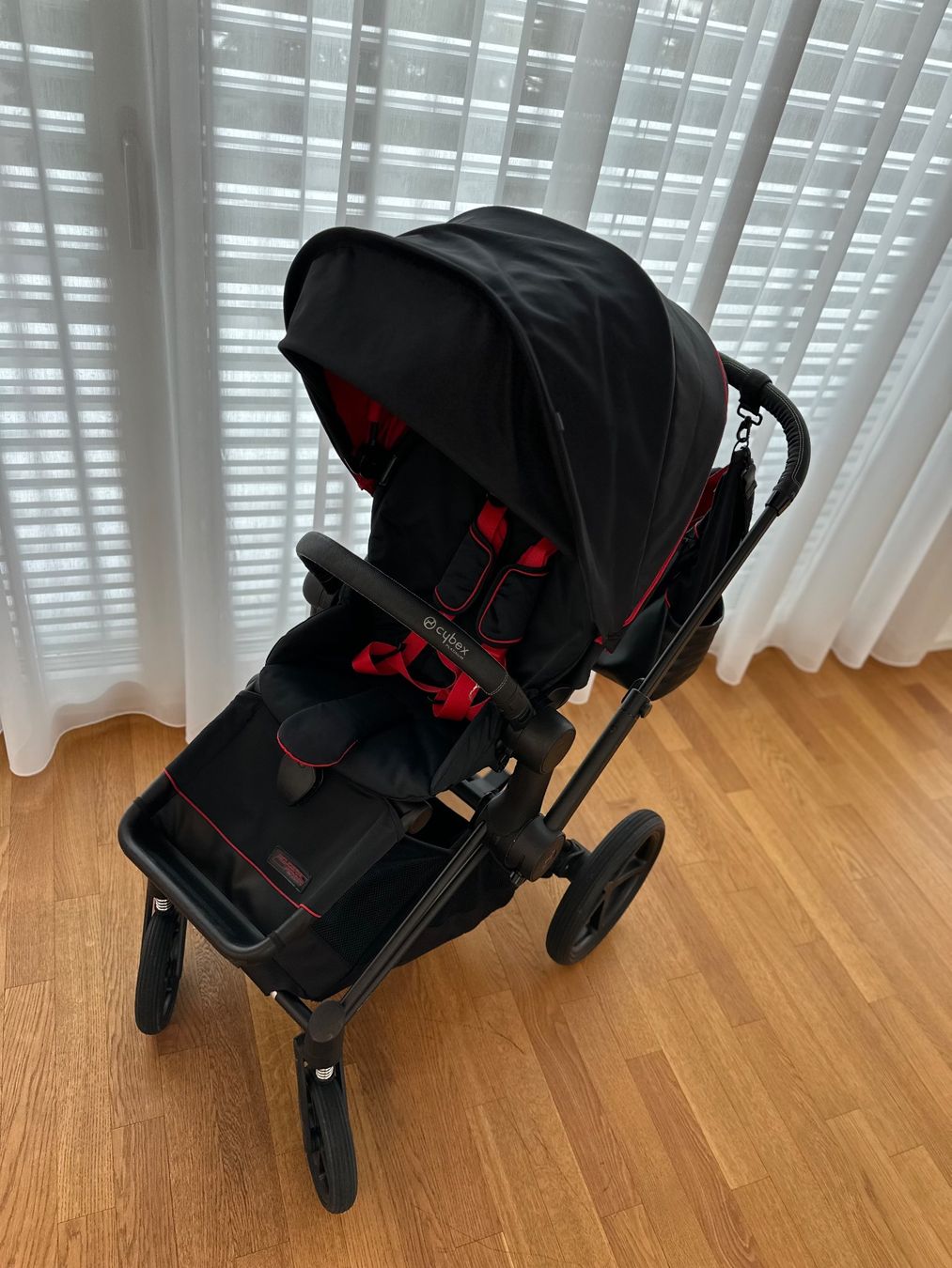 Cybex Ferrari Kinderwagen  Komplettset mit Zubehr (Neu (gemss  Beschreibung)) in Buchs ZH fr CHF 261  mit Lieferung auf Ricardo kaufen