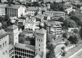 Brig  VS  -   Alte Simplonstrasse 34 mit Marienheim  um 1992