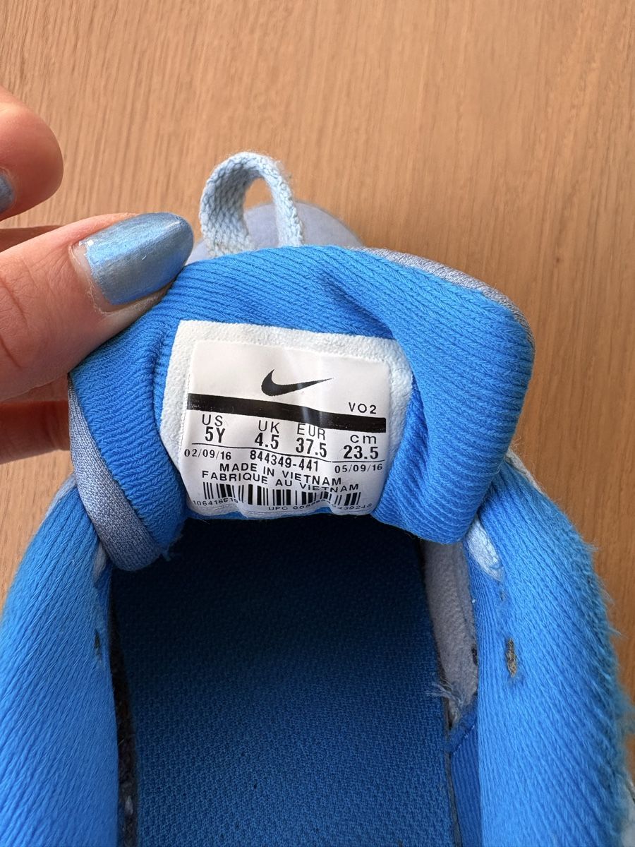 Nike Herrenschuhe: Nike Air Max Sneaker Grösse 37.5 gebraucht – Gebraucht aus Zürich von lilyluar 1