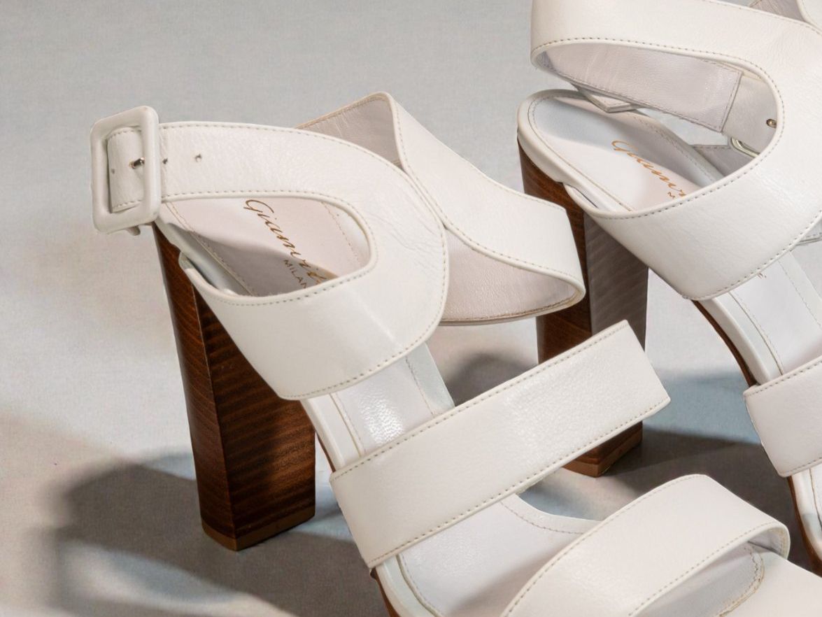 Gianvito Rossi Damenschuhe: NEUE Gianvito Rossi Sandalen – Neu und originalverpackt aus Zürich von aa1_f58r 2