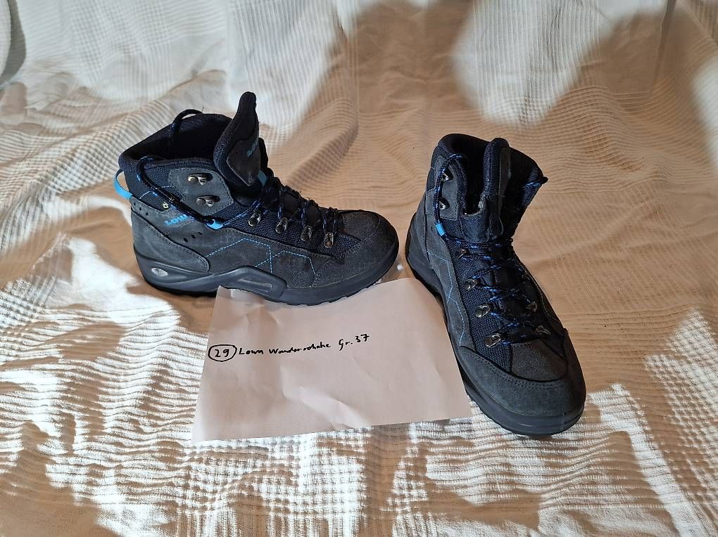 Scarpe da donna: Lowa Wanderschuhe Gr. 37 – Usato da Greifensee venduto da Timerons