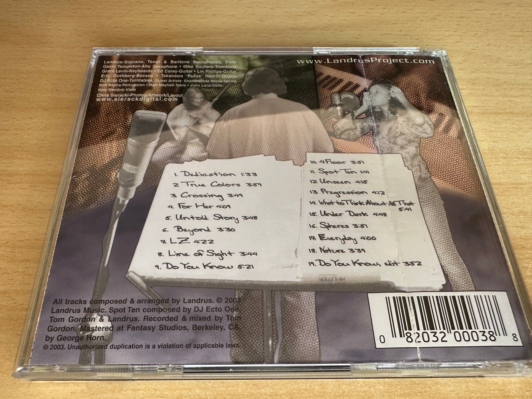 CD: The Landrus Project - True Colors – Usato da Rikon im Tösstal venduto da Alpenmutz 1