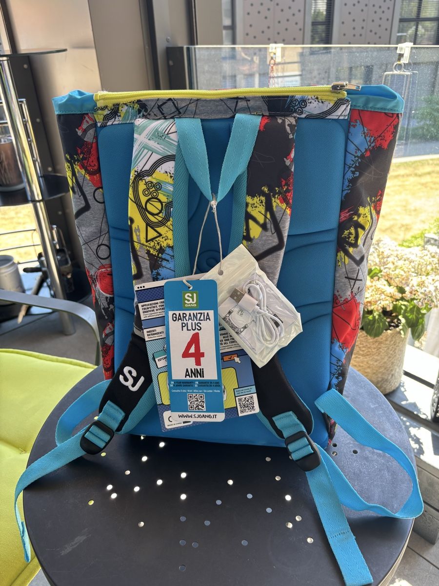 Sacs à dos: Rucksack mit LED-Beleuchtung neu – Neuf avec emballage d'origine à La Tour-de-Trême par ValGruyere 1