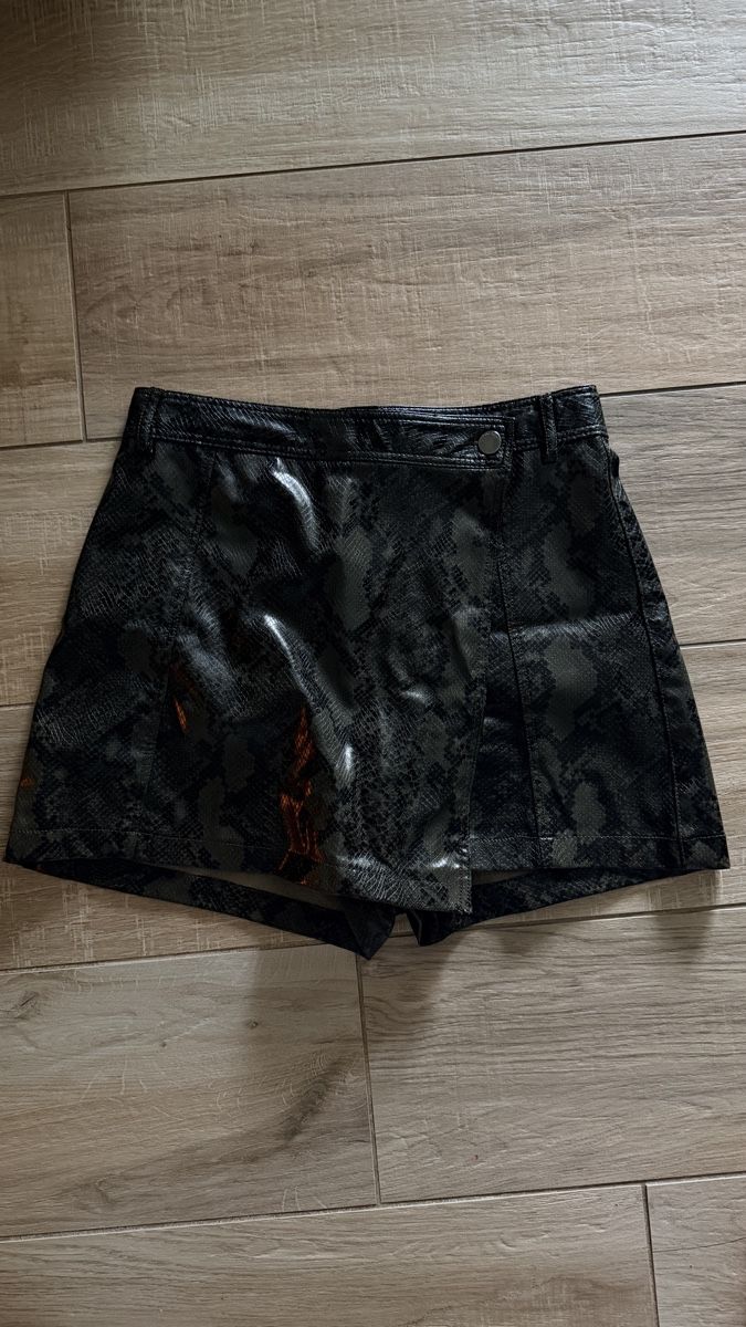 Zara Lotti di vestiti: ZARA Set (Schlangenleder- Optik) – Nuovo (secondo la descrizione) da Wallisellen venduto da SKO96 3