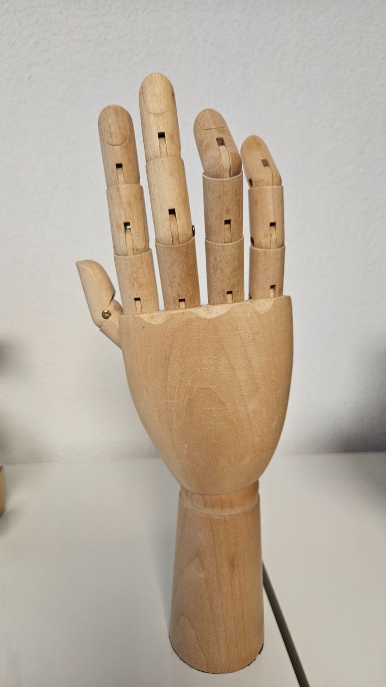 Pfister Tutte le decorazioni: Gliederhand aus Holz – Usato da Zofingen venduto da chbirche 2