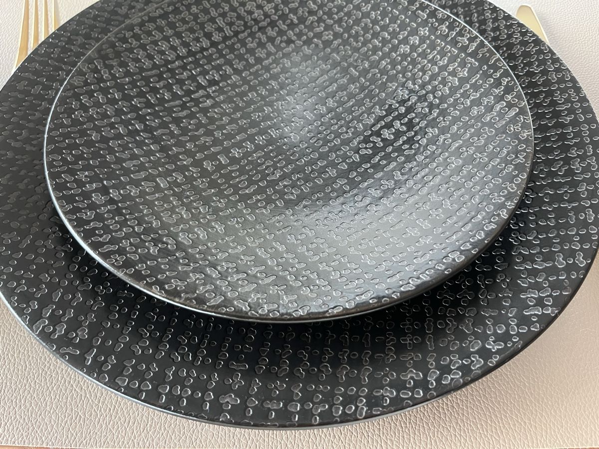 Geschirrsets: Vaisselle noire moderne Médard de Noblat – Gebraucht aus La Chaux-de-Fonds von eli_9dy8 3