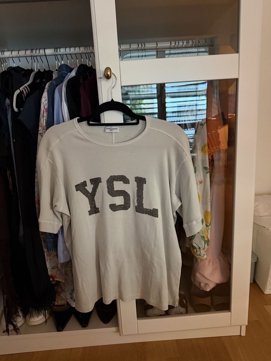 Saint Laurent T-shirt: Saint Laurent T-Shirt – Usato da Lausanne venduto da LadyGSx
