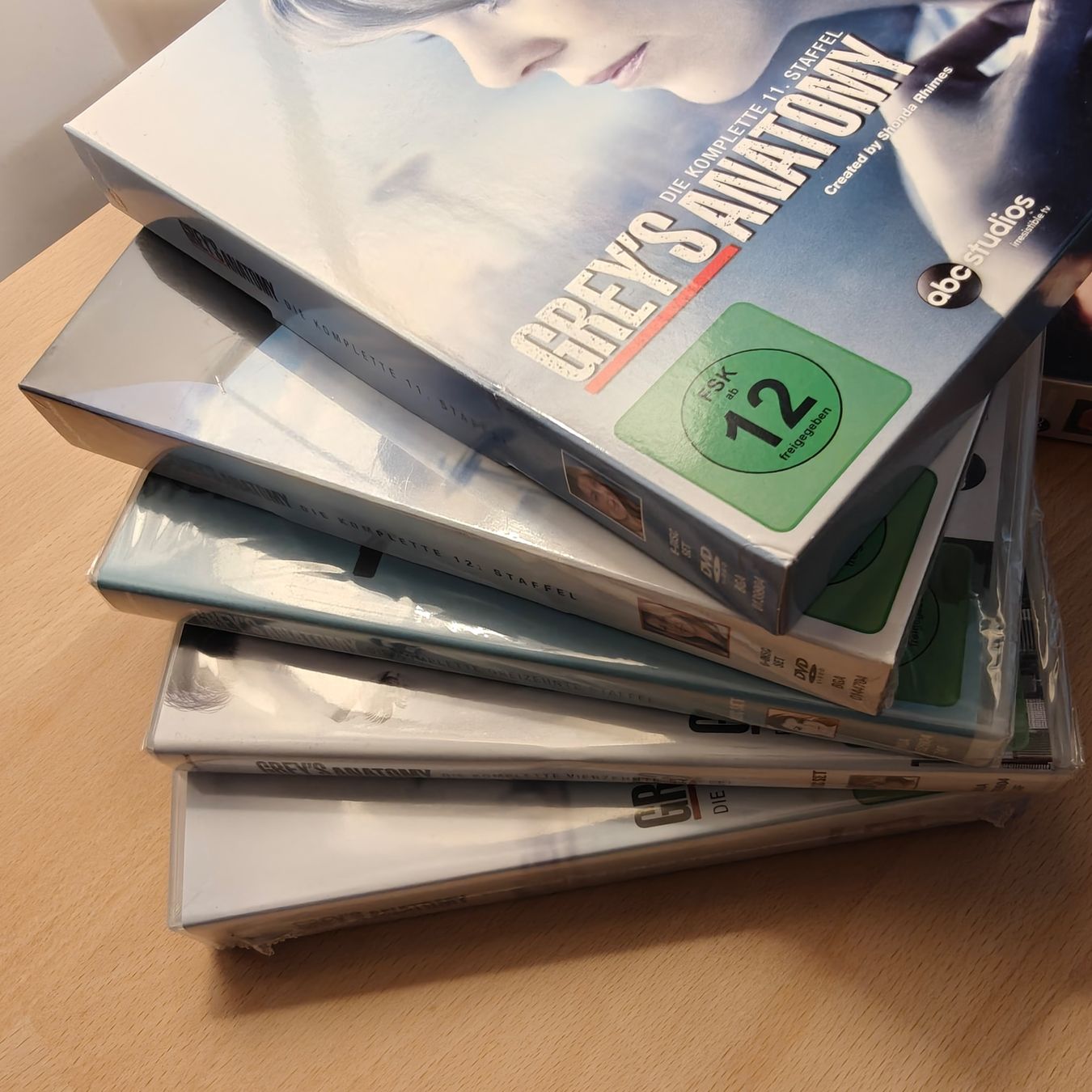 Alle DVDs: Grey's Anatomy Staffeln 1-15 – Neu (gemäss Beschreibung) aus Zürich von antoniorusso 8
