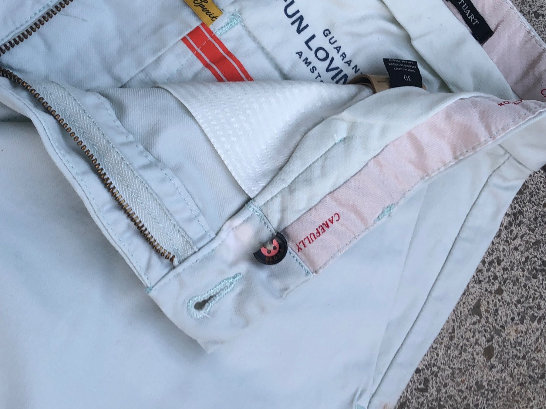 Maison Scotch Hosen: Scotch and Soda Stuart shorts in cloud colour – Gebraucht aus Lausanne von jul_jpm7 2