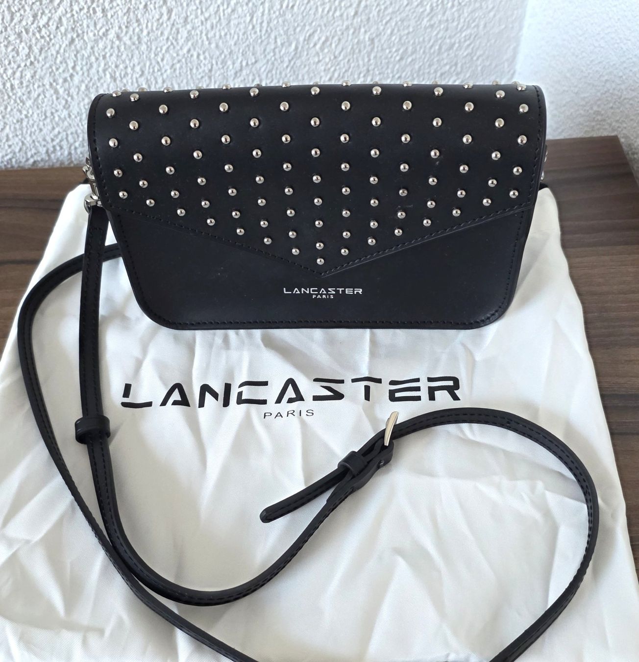 Lancaster Borse da donna: Handtasche LANCASTER Paris – Usato da Merenschwand venduto da Tfsim007