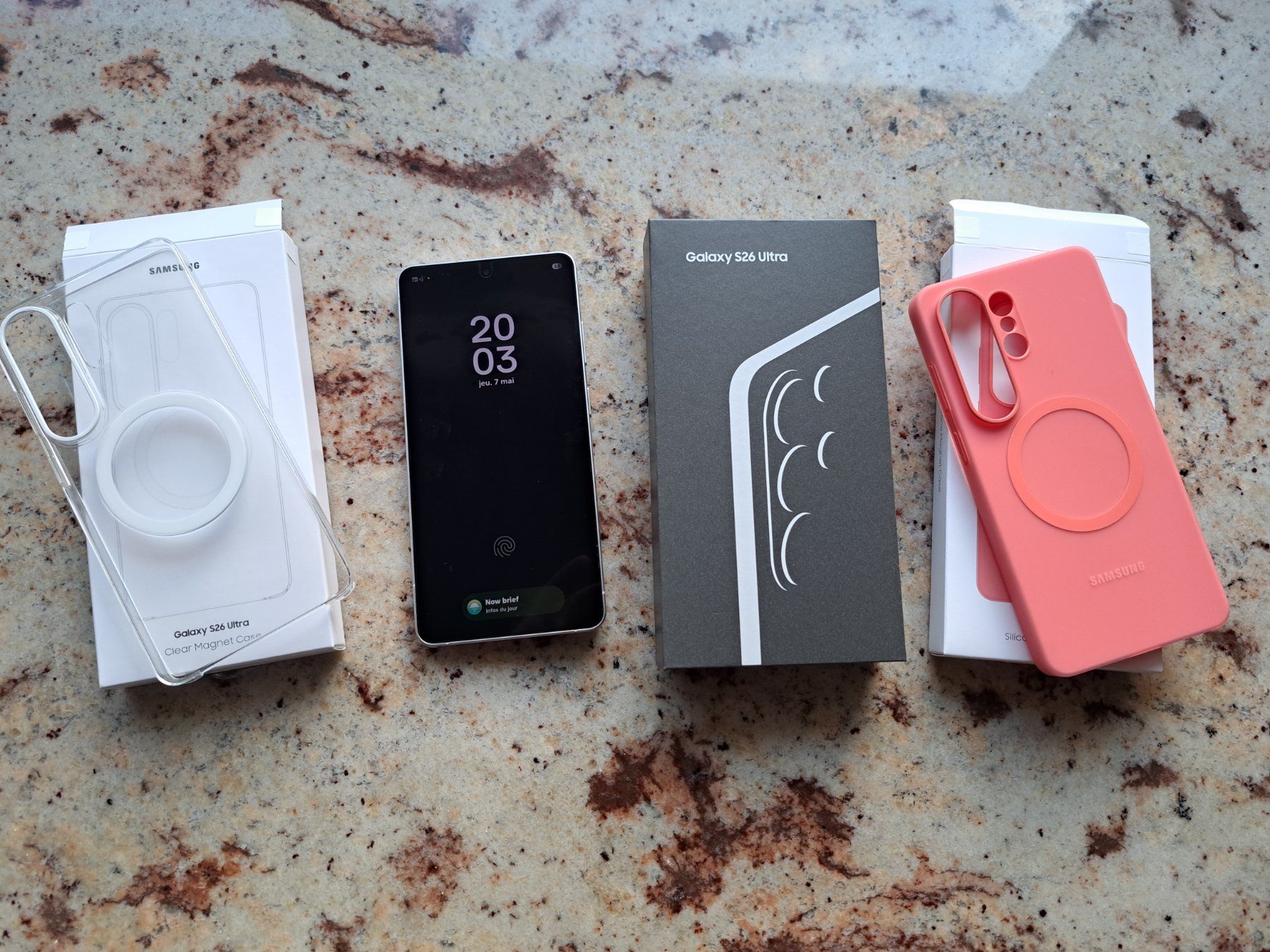 Samsung Telefoni cellulari / Smartphones: Samsung S26 Ultra, 1TB – Nuovo (secondo la descrizione) da Bassecourt venduto da Lupomiki1 2