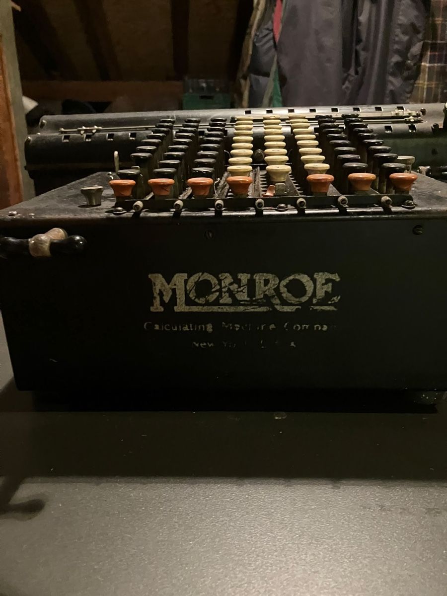 Toutes les machines: Monroe Rechenmaschine – D'occasion à Bülach par Against_Child_Abuse