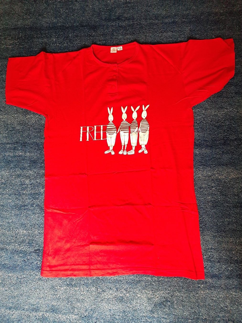 T-shirt: Nachthemd / Sleepshirt Rot – Usato da Wittenbach venduto da lukelu