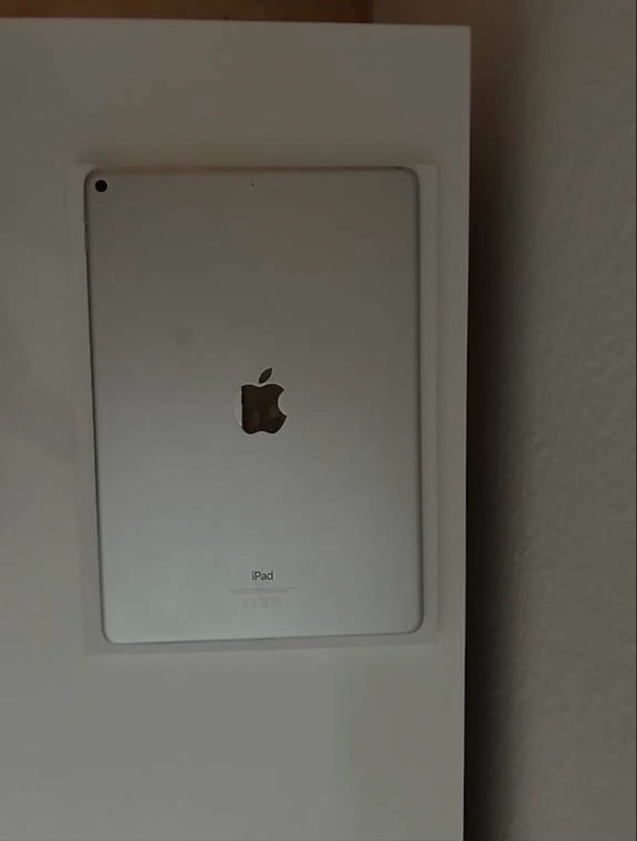 Apple Tablet PC: Ipad inkl. Tastatur – Gebraucht aus Buchrain von mara_lkm 1